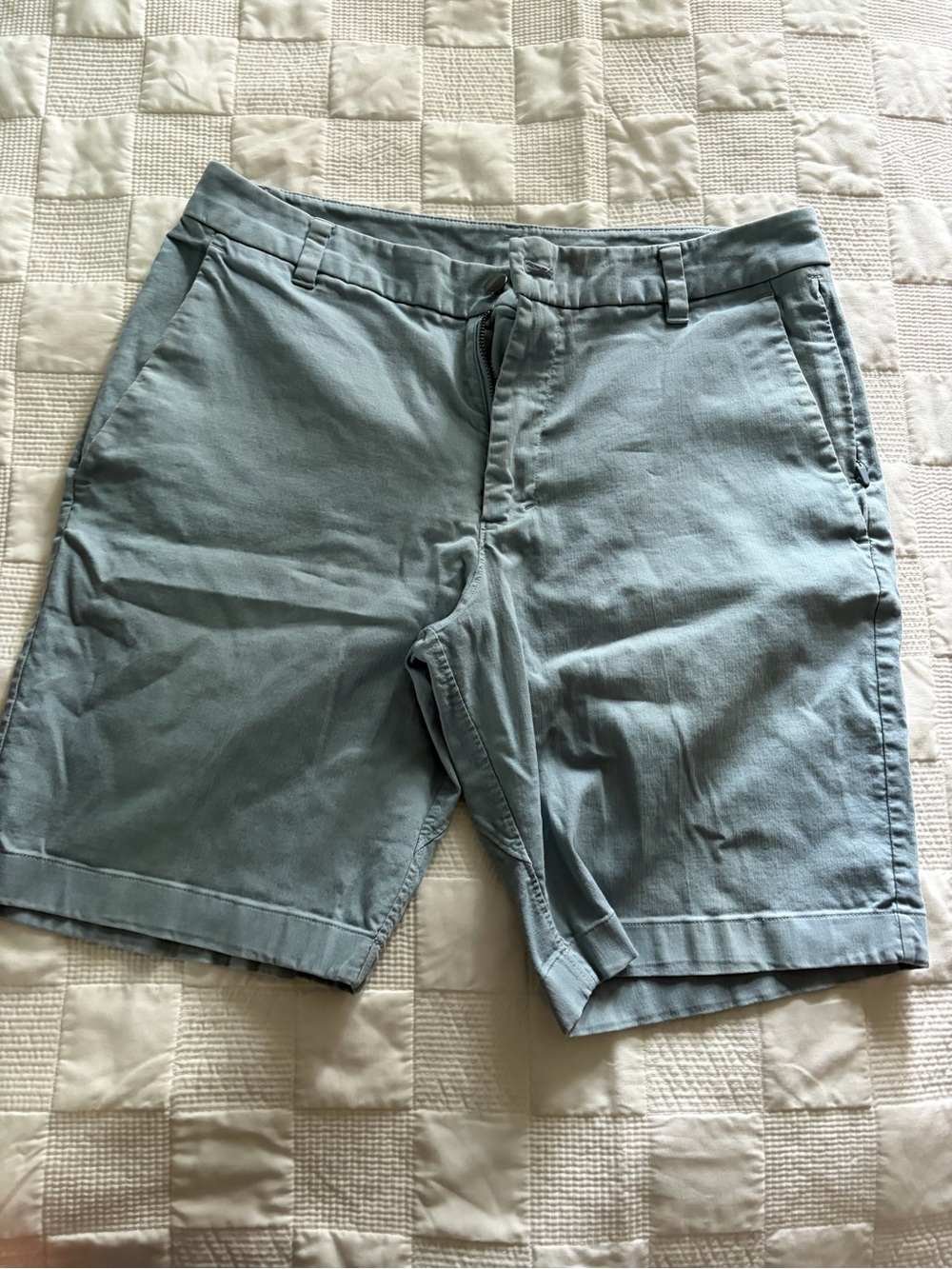 lululemon athletica Men's Light Blue Flat-Front Shorts